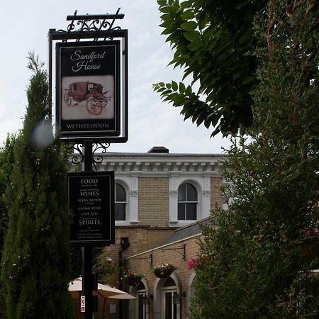 Sandford House Hotel Wetherspoon Huntingdon Exterior foto