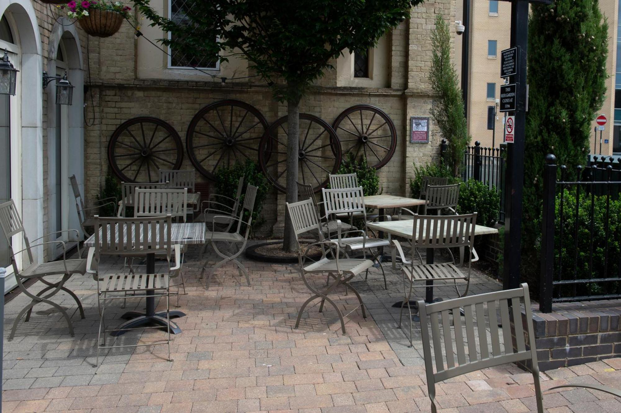 Sandford House Hotel Wetherspoon Huntingdon Exterior foto